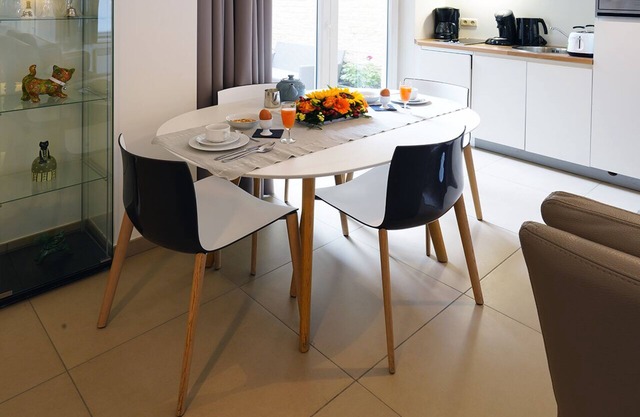 COZY APARTMENT WITH PATIO BEST LOCATION CENTER YPRES - YPRES