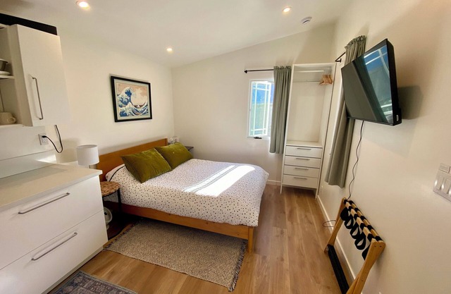 Cozy Backyard Studio in Ukiah