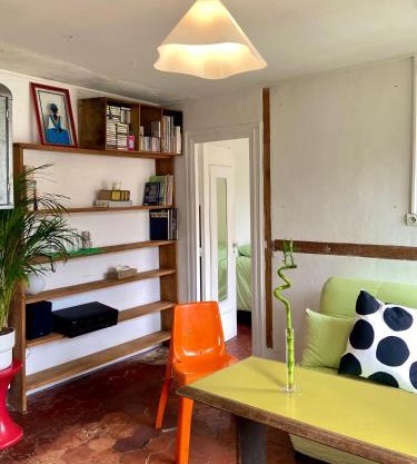 Cozy & Bright 1-Bedroom in Historic Le Marais
