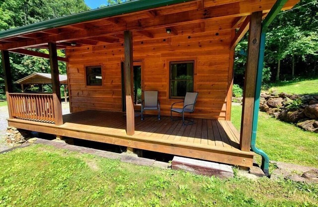 Cozy Cabin Surrounded By Streams