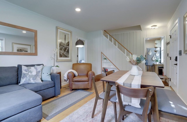 Cozy & Comfy Bright 3BR Home in the heart of Riverdale Park