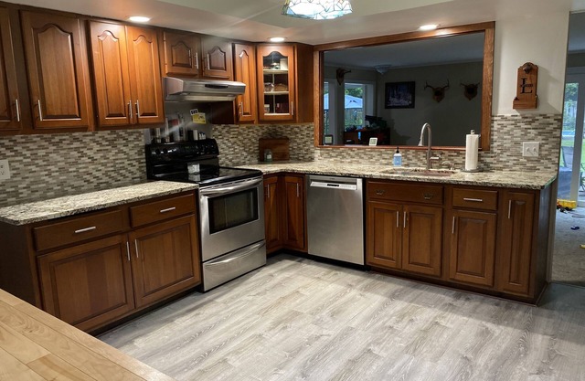 COZY, CONVENIENTLY LOCATED, UPDATED HOME W/POOL!