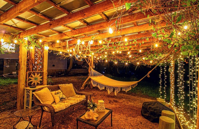 Cozy Fall Vibes, Fast Wifi, Pool Table, Retired Vineyard