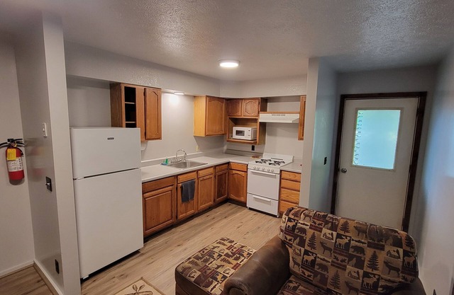 Cozy little cabin in a campground backed up to the peaceful woods.