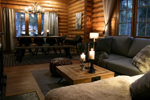 Cozy log cabin close to services, 6 people