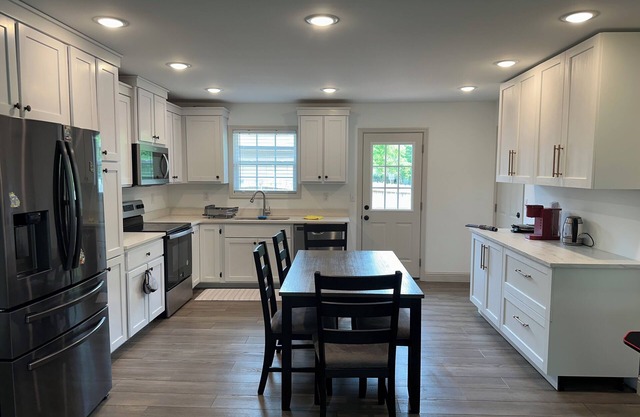 Cozy nest on Hummingbird