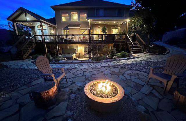 Cozy quiet home near 3 ski resorts