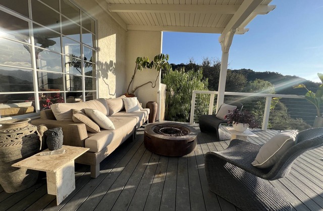 Cozy Retreat on The Santa Monica Mountains