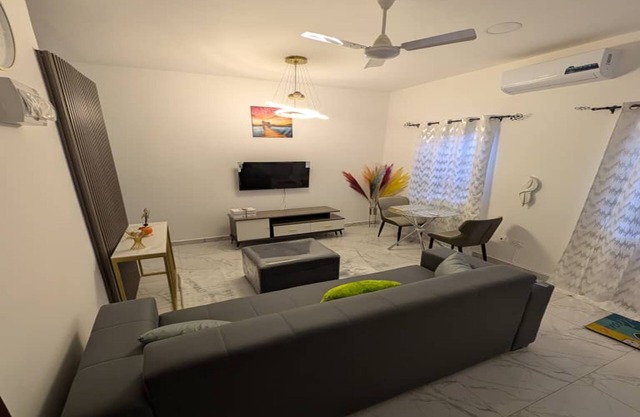 Cozy single-bedroom apartment providing a comfortable and calming atmosphere