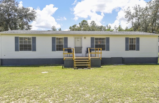 Cozy, well-maintained vacation rental in a quiet setting in Hernando, Florida