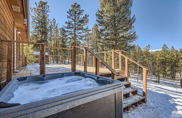 Cozy Wolfcamp Chalet with Hot Tub, Views & Fast Wi-Fi