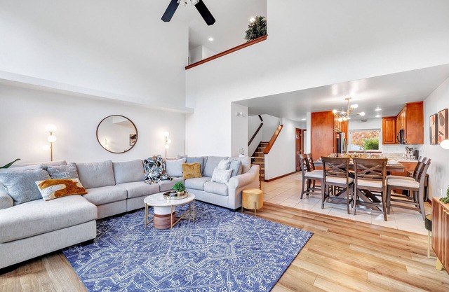 CR East River Drive House