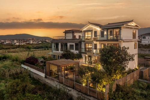 Dali Yunyongshanshe Designer Resort B&B