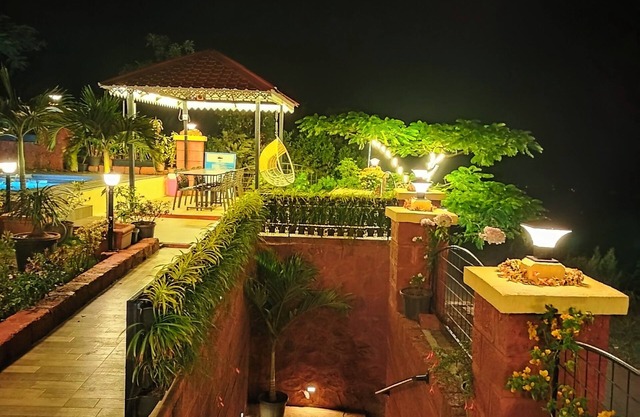 Dam Faced Property Top On ountain