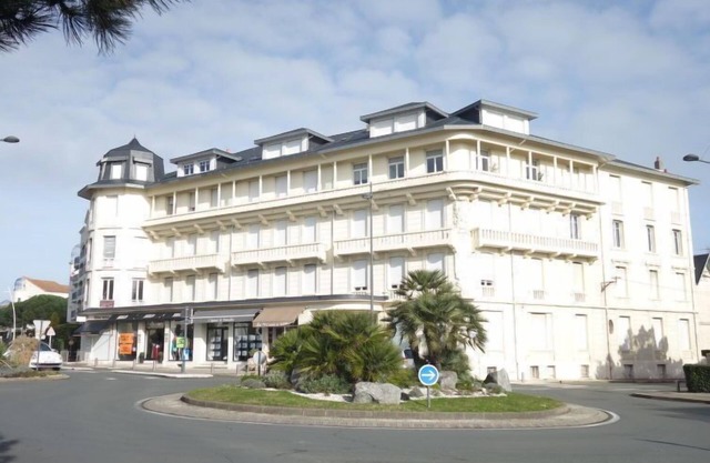 de la Plage et d'Angleterre by Interhome