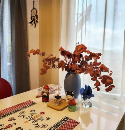 Deck-Apartment next to the forest