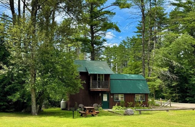 Deer Run, Gore Mountain, pool, steps from Loon Lake