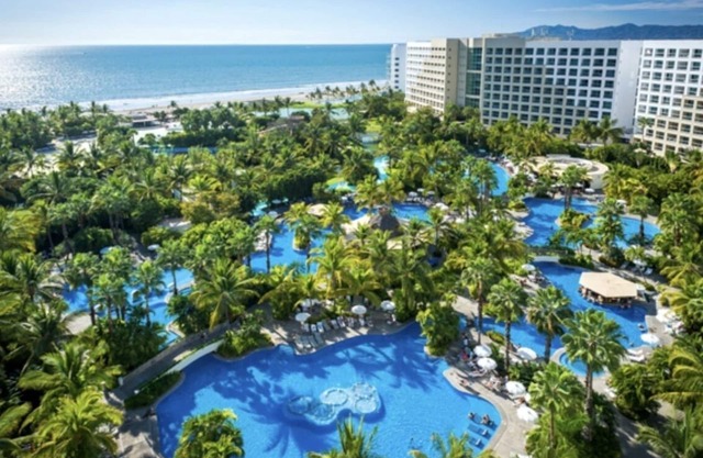 Delightful 2-bedroom resort with fitness room, WiFi in Nuevo Vallarta at Vidanta