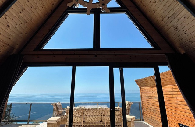 Deniz Üstü Bungalov