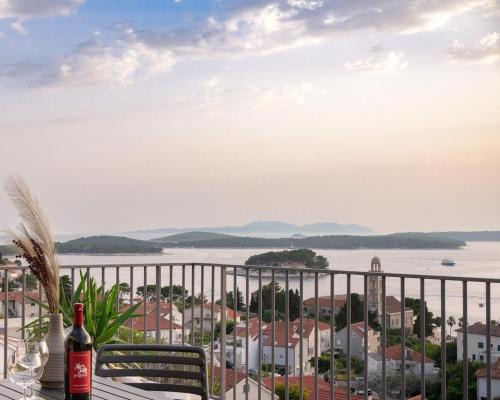 Dino "Bliss View" - ZF Hvar