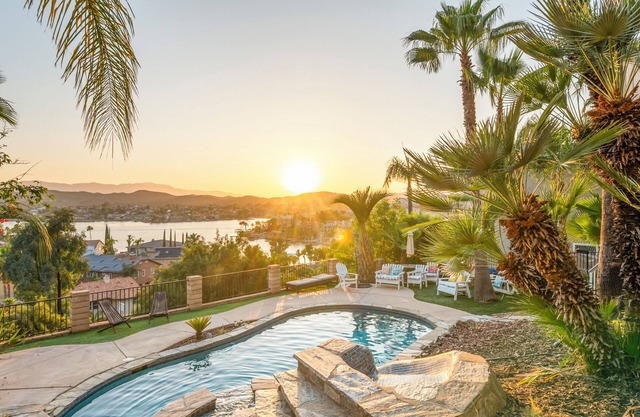 Discover a Private Lake Getaway Oasis in SoCal Wine Country/near Temecula