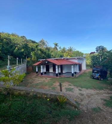 Diyaluma Villa Resort