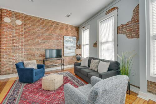 Downtown Hot Springs Condo Near Bathhouse Row!