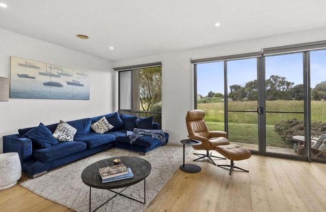 Driftwood The Sands 7