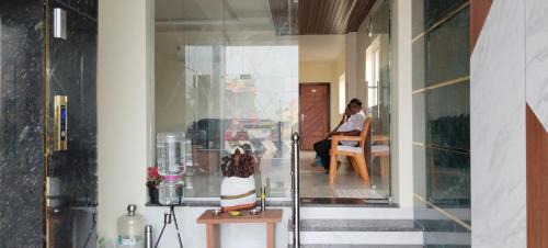 DSS Residency - Arunachala Luxury Hotel