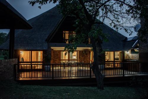 DUBE SAFARI LODGE at Kruger Park Lodge 505