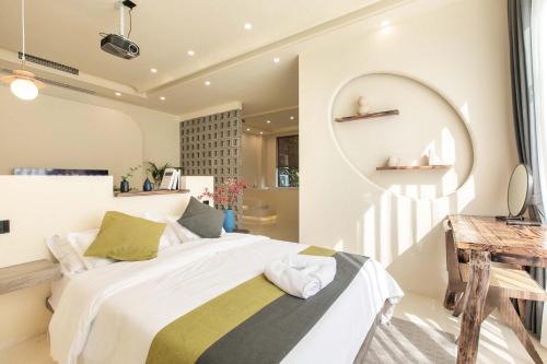 Dujiangyan Whispering Wind Hot Spring Resort Homestay(Near HSR Station)