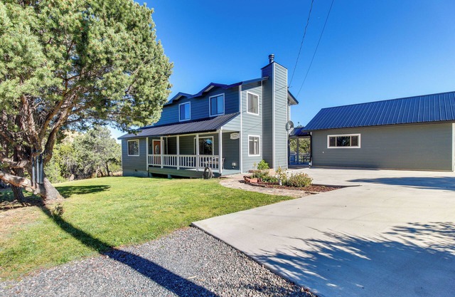 Eagar Vacation Rental Home w/Spacious Deck!