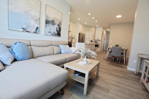 Edgemont Getaway King Bed Garage WEM And DisneyPlus