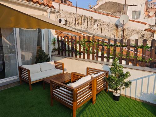 El Castúo centro histórico con parking