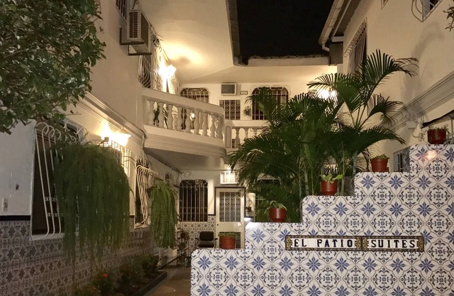 El Patio Suites