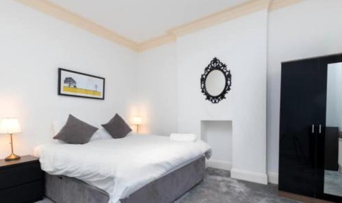 Elegant 3BR Apartment l Heart of Chelsea