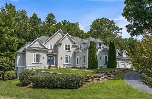 Elegant 8BR Oasis: Pool, Cinema, 18 min to Asheville