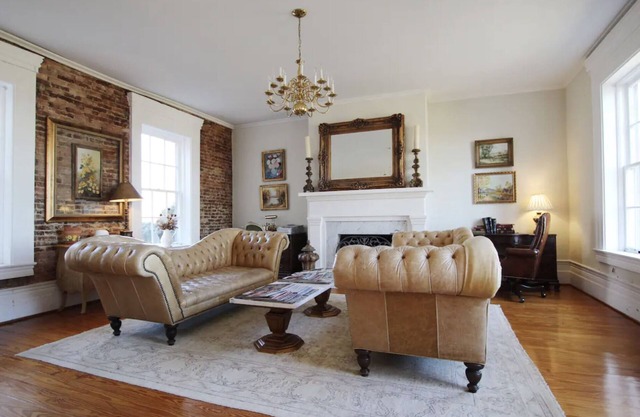 Elegant Farm House in Bourbon Country