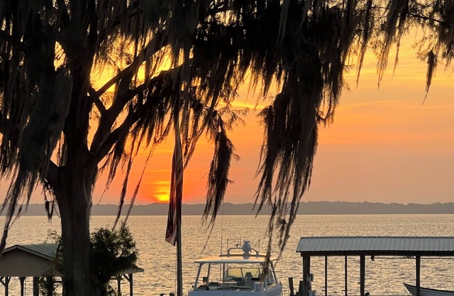 Enjoy yourself at Fat Bastard's Getaway on Crescent Lake!