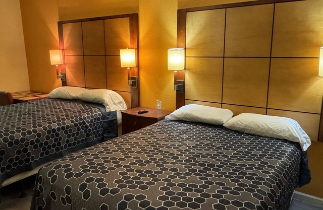 Executive Inn & Suites