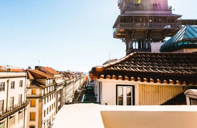 Experience Lisbon from a Trendy Flat Near All the Must-Sees