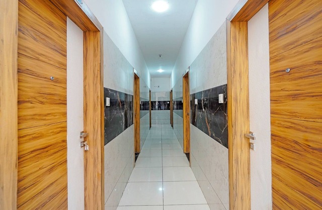 Fabexpress Shyam Palace