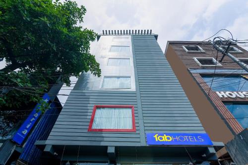 FabHotel Seventy Seven