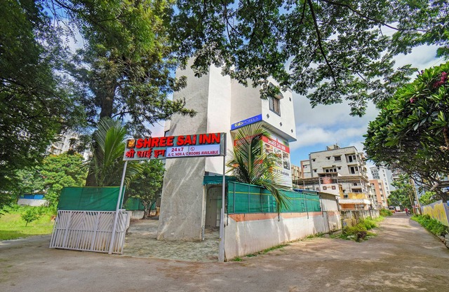 Fabhotel Shree Sai Inn