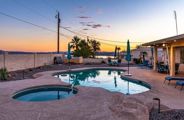 Fabulous Havasu Home | Private Pool & Hot Tub