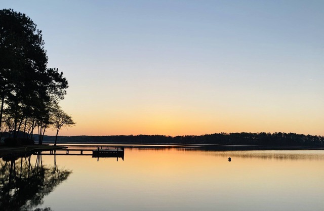 Fall fun at the Lake! Heaven on Earth! Boating, Fishing, Memory Making 🍁🛶🍂💚🏌🏿‍♂️