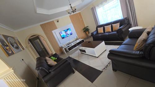 FAMILY CLICK HOMEs