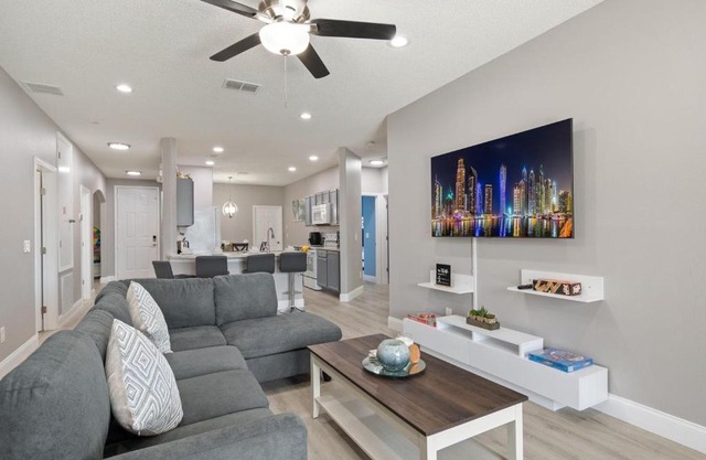 Family-Friendly 5BR Getaway Game Room Fun