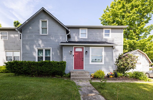 Family friendly country farmhouse on the outskirts of South Haven