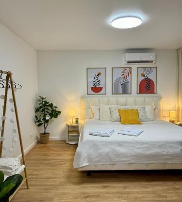 FILIN HOME with KING SIZE BED